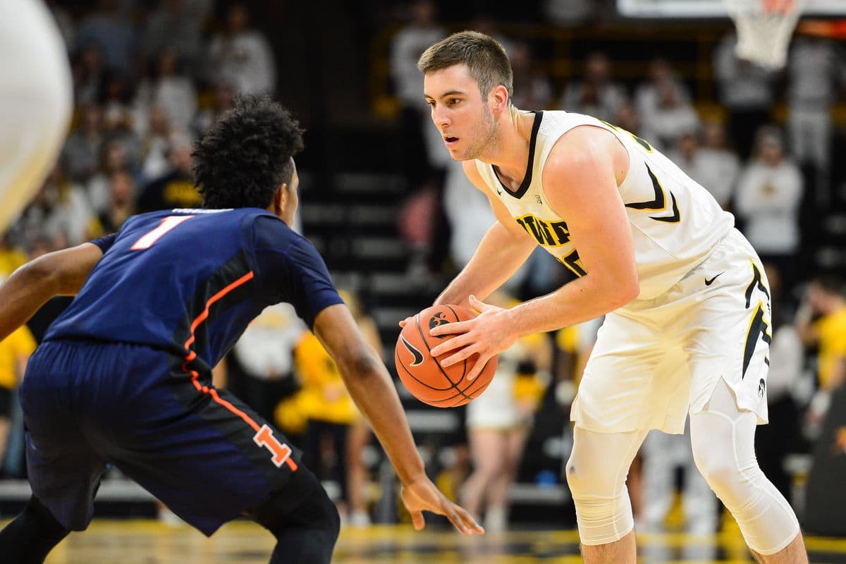 Illinois Loss In Iowa Breaks 7-Game Winning Streak, While Both Coaches Tempers Flare