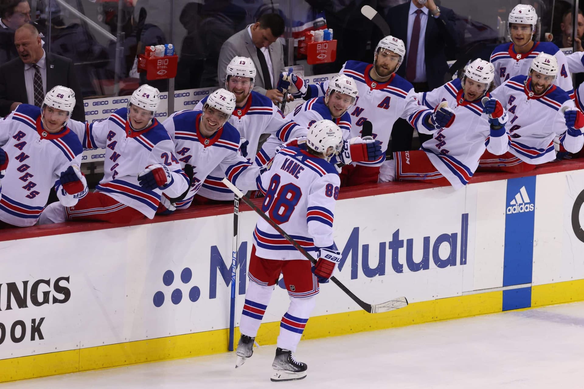 Patrick Kane Delivers Vintage Playoff Performance, Looks To Make Mark In Rangers Sweater