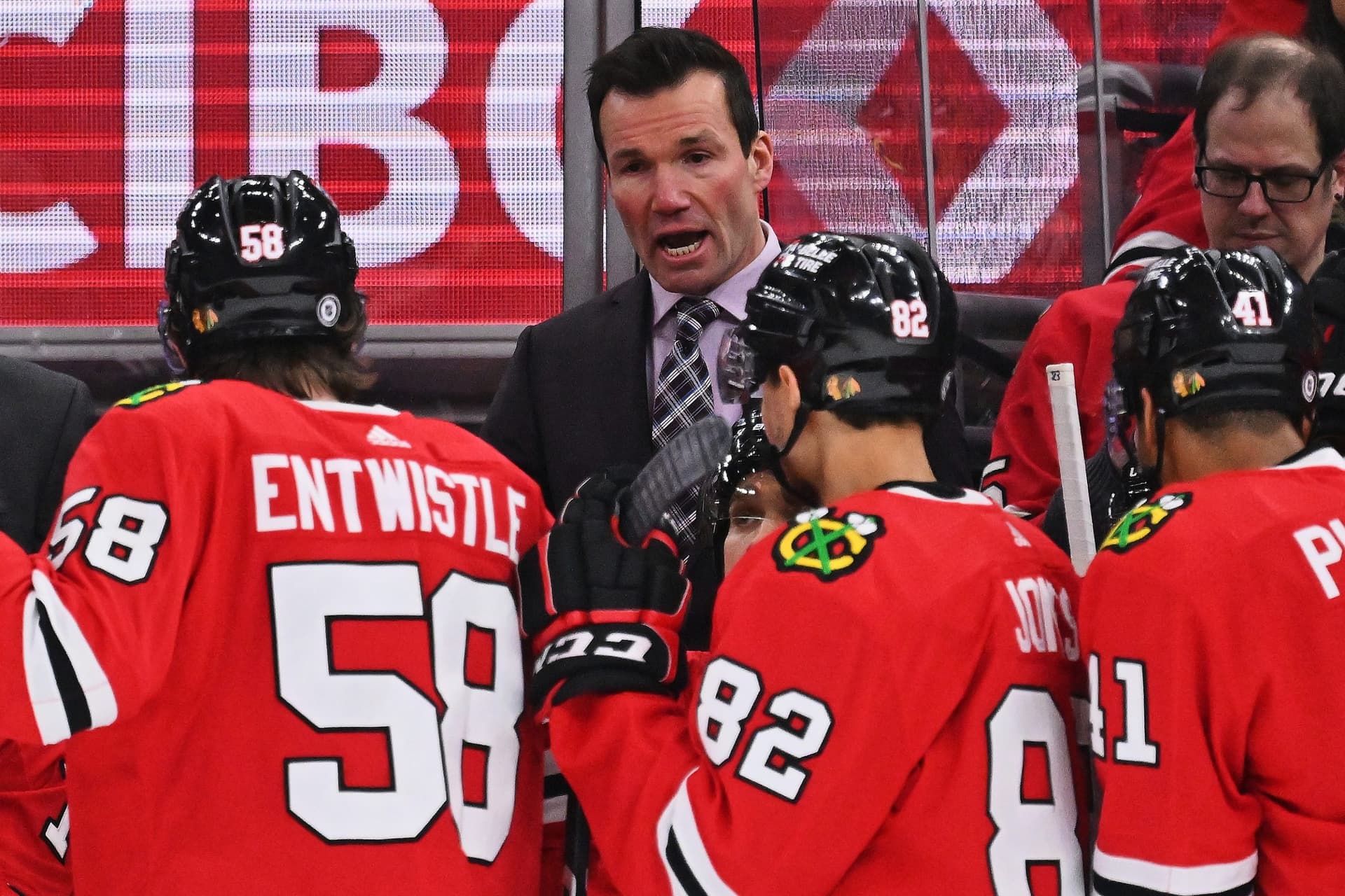 Blackhawks Players Reveal Luke Richardson May Not Have Lost Locker Room After All