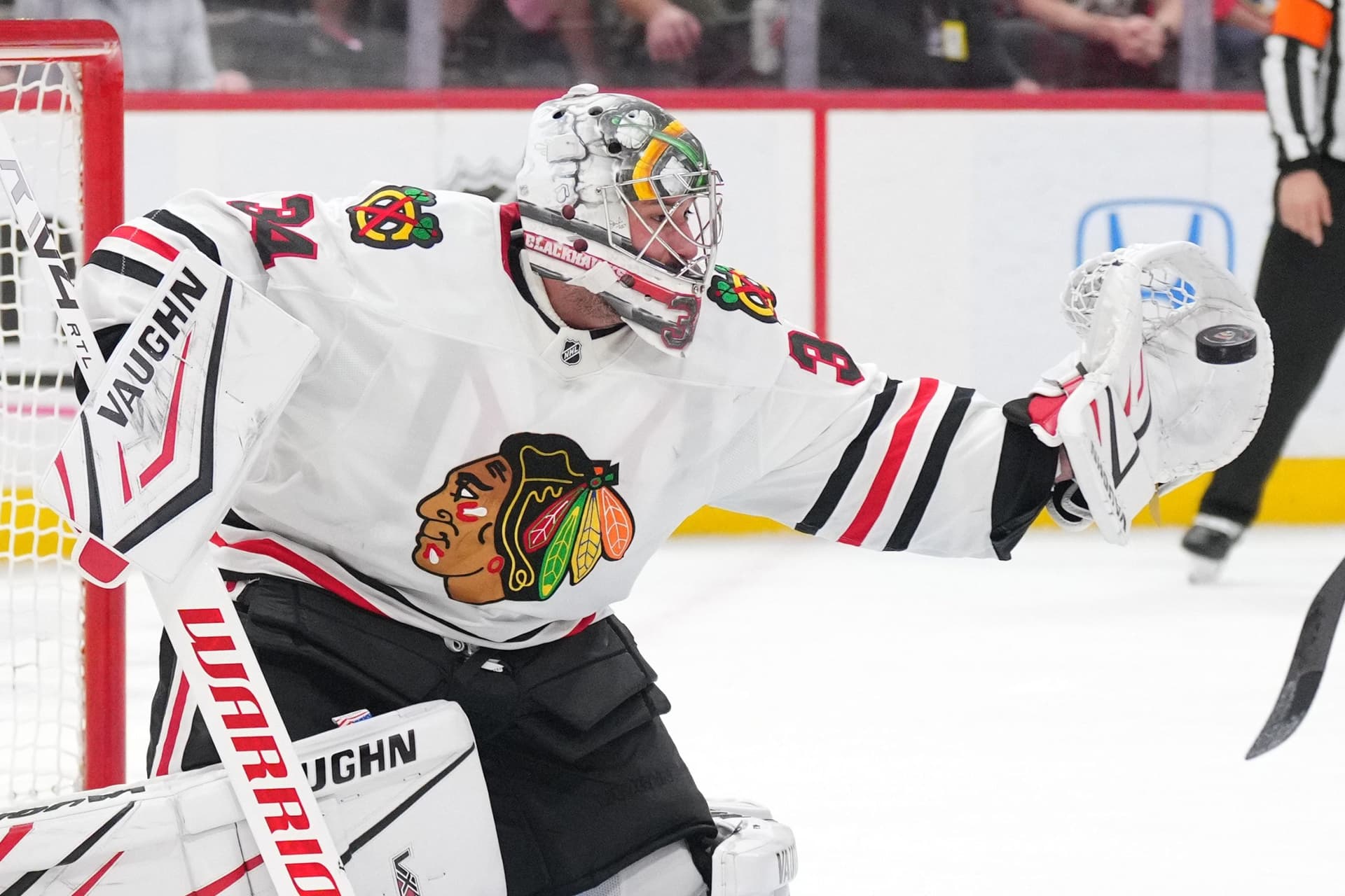 Blackhawks 2025-26 Roster Projection Part 3: Predicting What Chicago Will Do At Goaltender