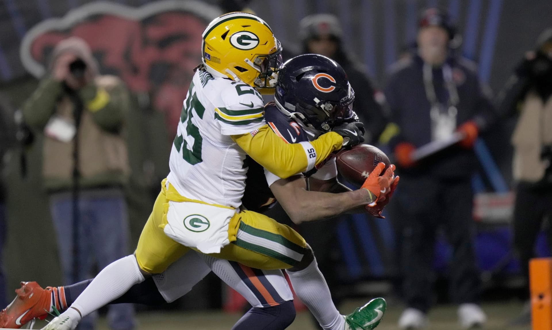 Green Bay Packers At Chicago Bears: Wild Card Playoff Prediction