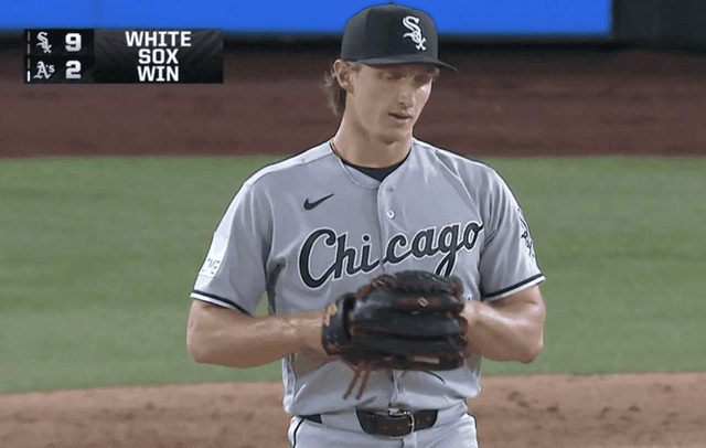 Desperate Chicago Cubs Grab Pitcher from White Sox