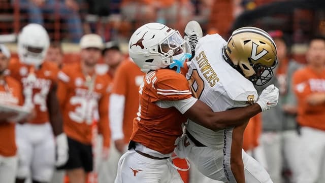 This Malik Muhammad Story Makes You Wonder How The Hell The Bears Stole Him