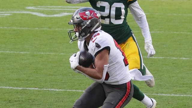 Bears Eyeing Veteran WR Scotty Miller — And How It Reeks Of Ben Johnson