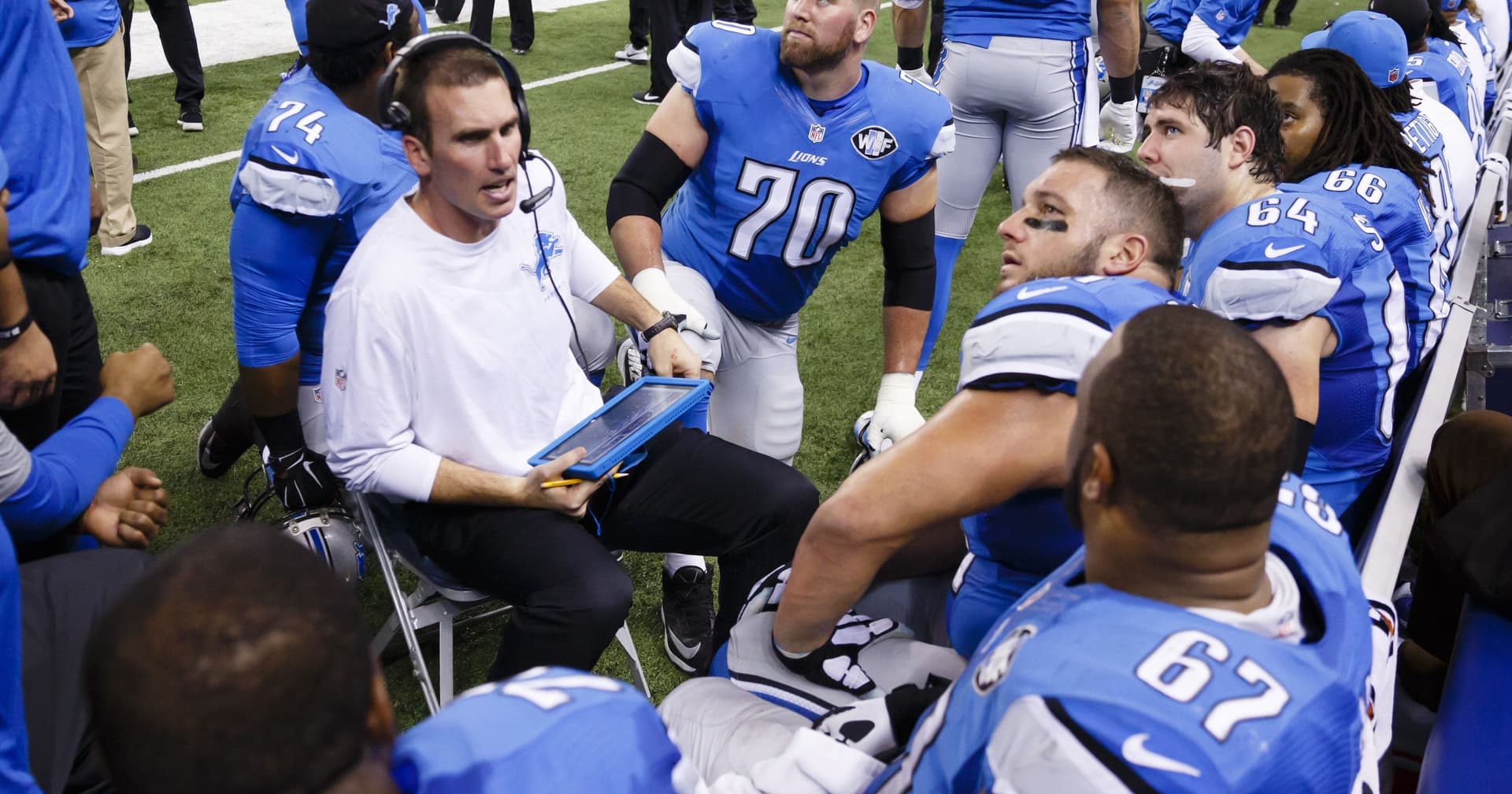 New Chicago Bears O-Line Coach Is A Wizard At This