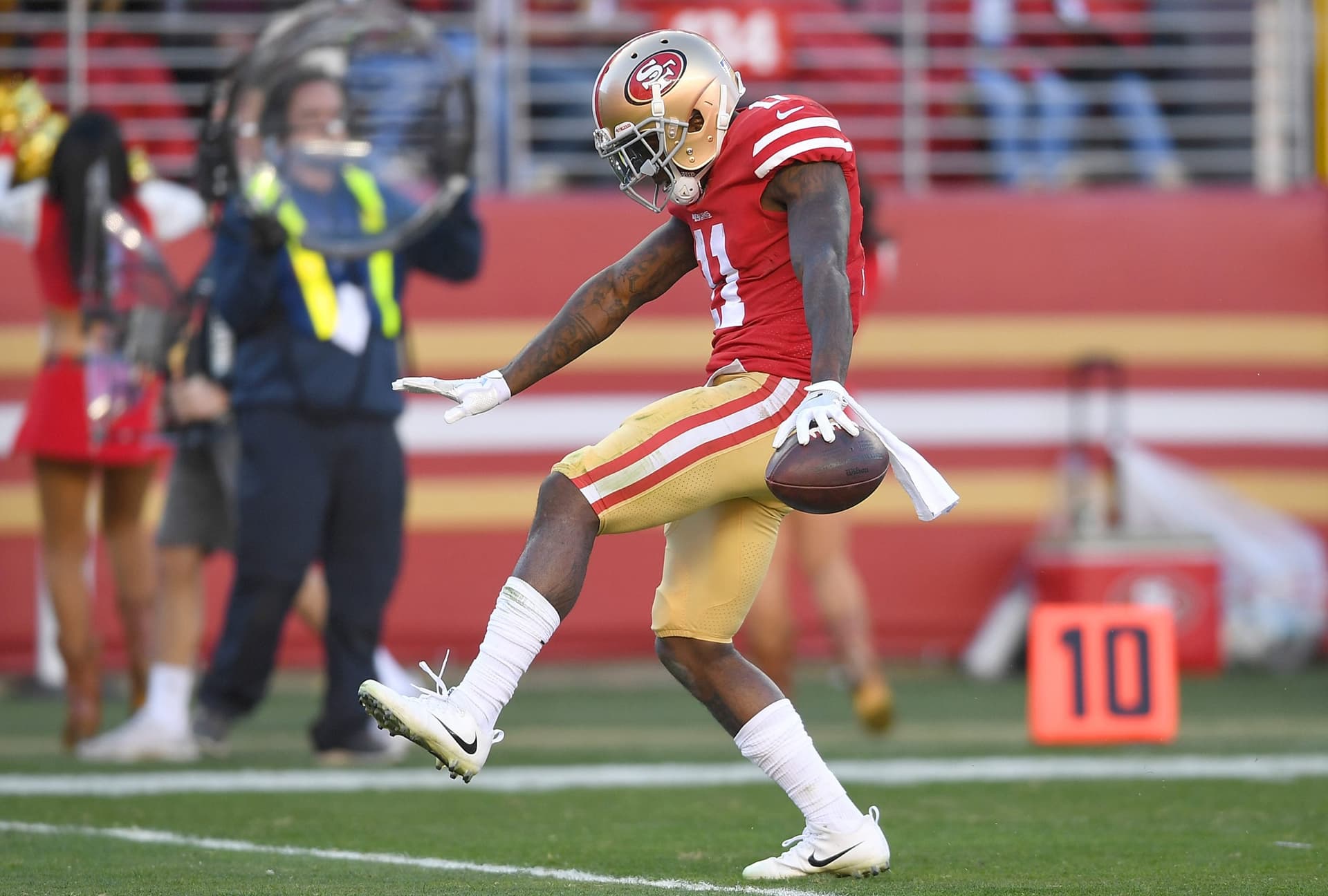 Speedy WR Just Became A Potential Trade Target For The Bears