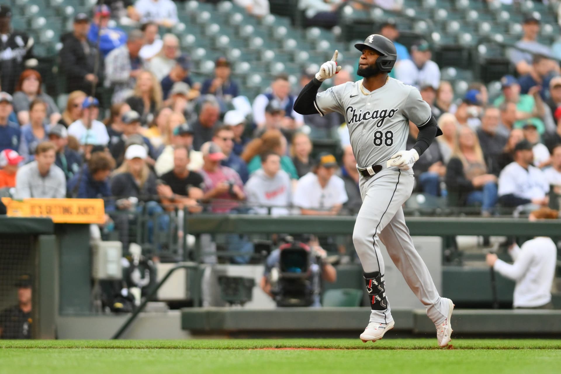 Luis Robert Jr.'s 2024 Season: Nothing To Worry About