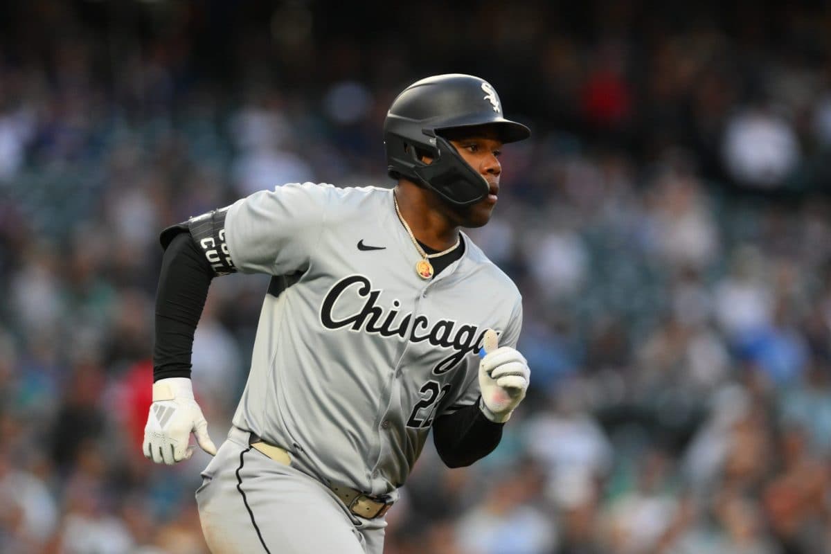 Crowded White Sox Outfield Leaves Oscar Colás Role in Question