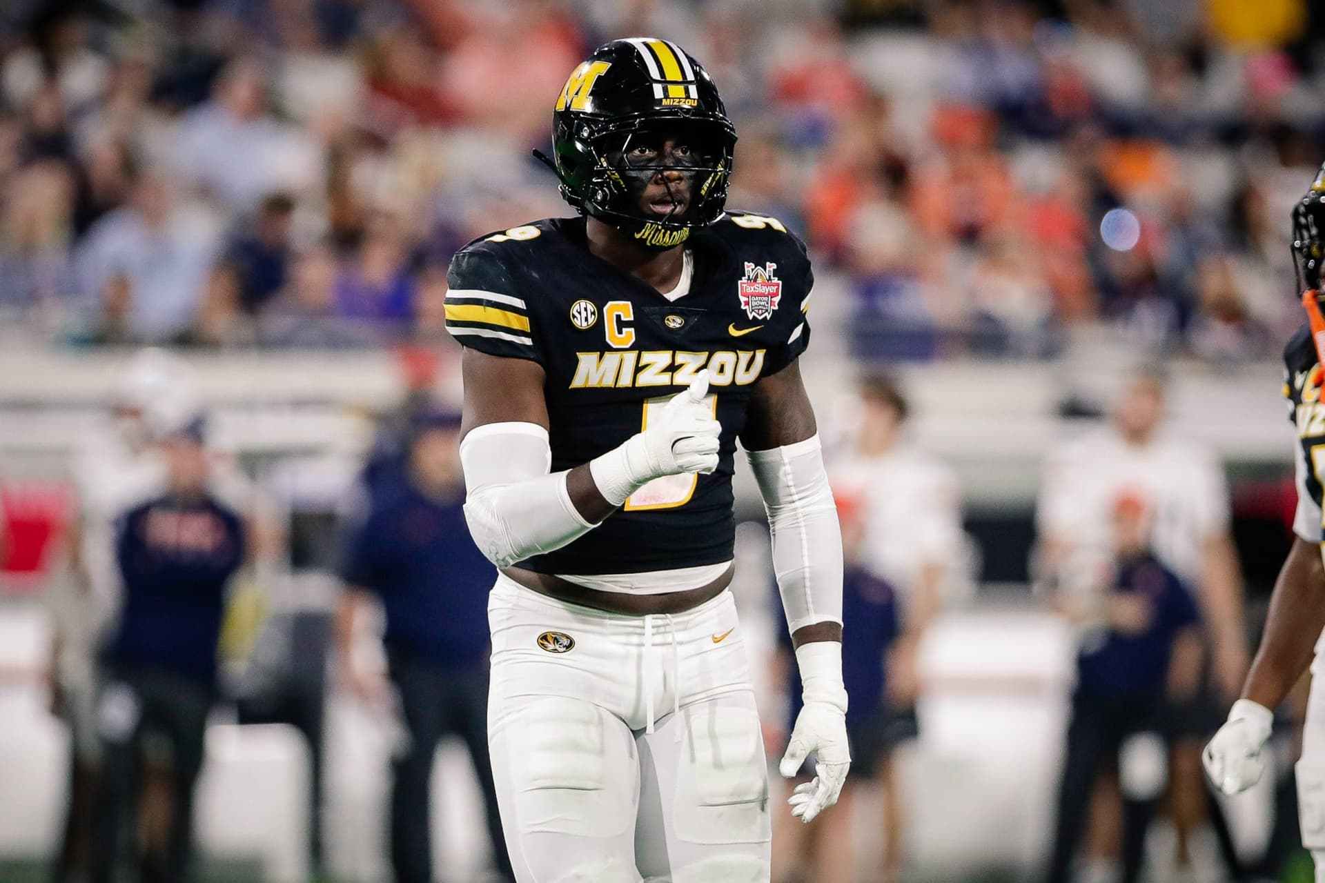 Bears’ First Edge Visit Revealed — Why Zion Young Was The Inevitable Choice